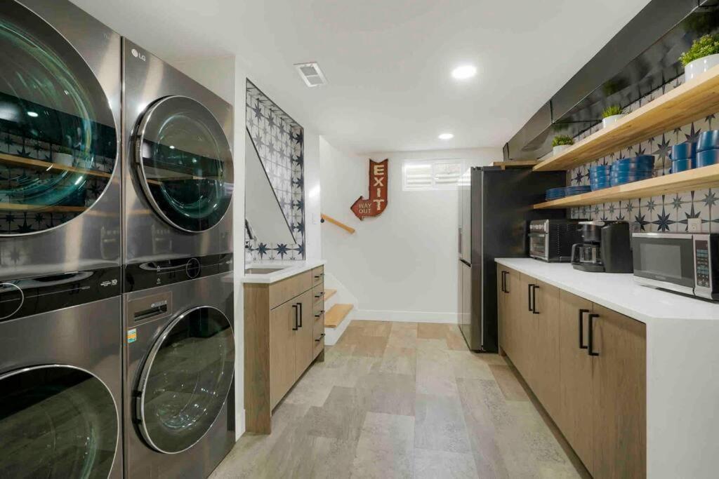 Sleeps 16 - 15 Min/Downtown, 10 Min/Medical Center Villa Aurora Exterior foto