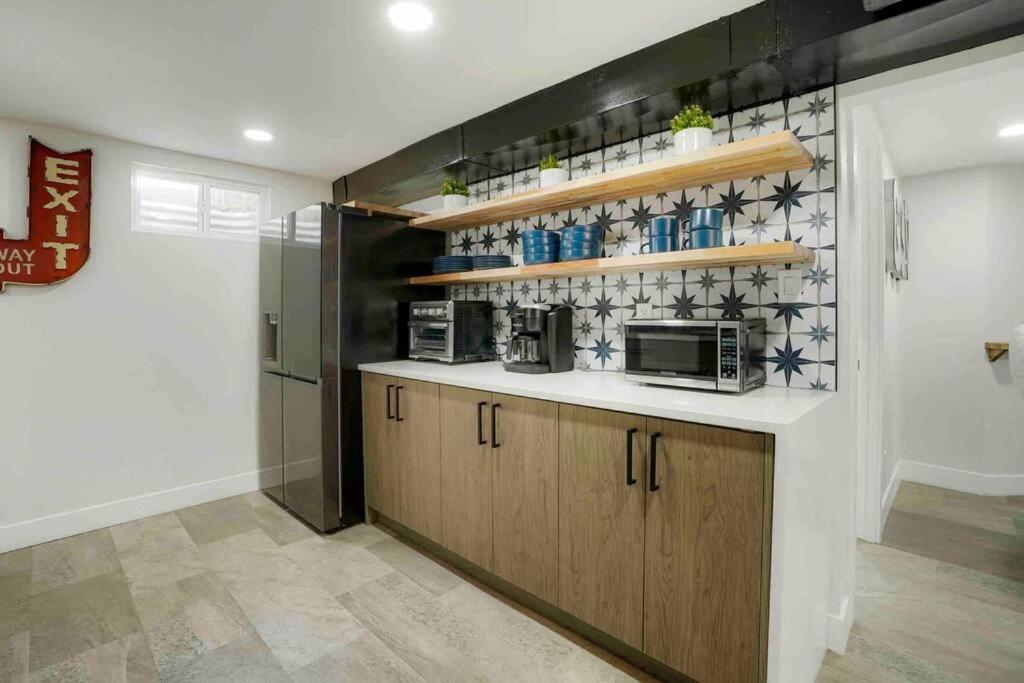 Sleeps 16 - 15 Min/Downtown, 10 Min/Medical Center Villa Aurora Exterior foto