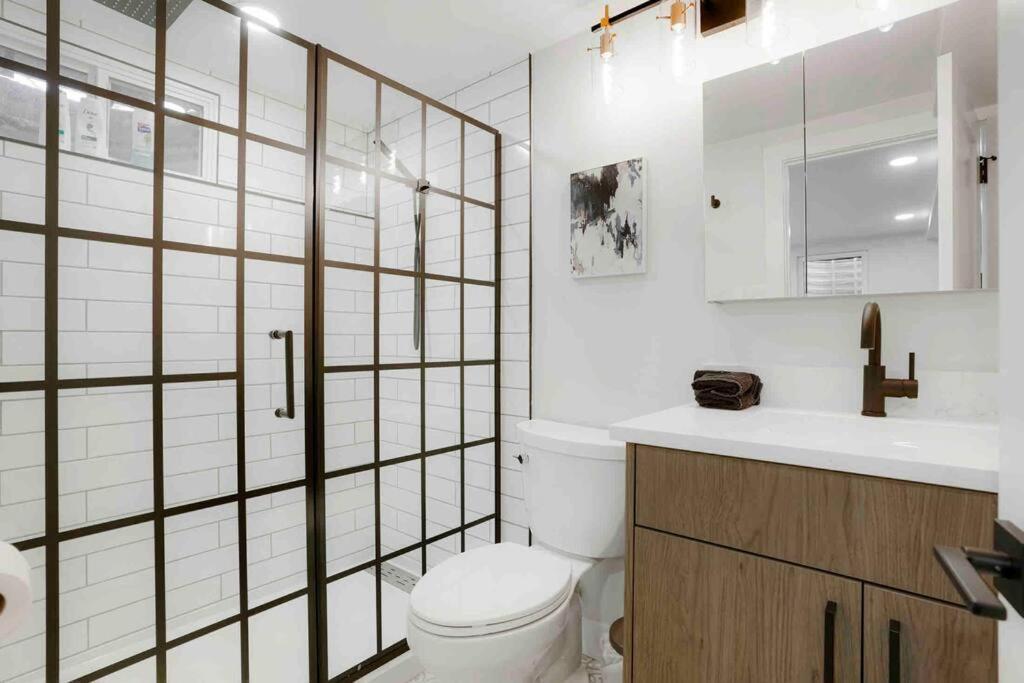 Sleeps 16 - 15 Min/Downtown, 10 Min/Medical Center Villa Aurora Exterior foto